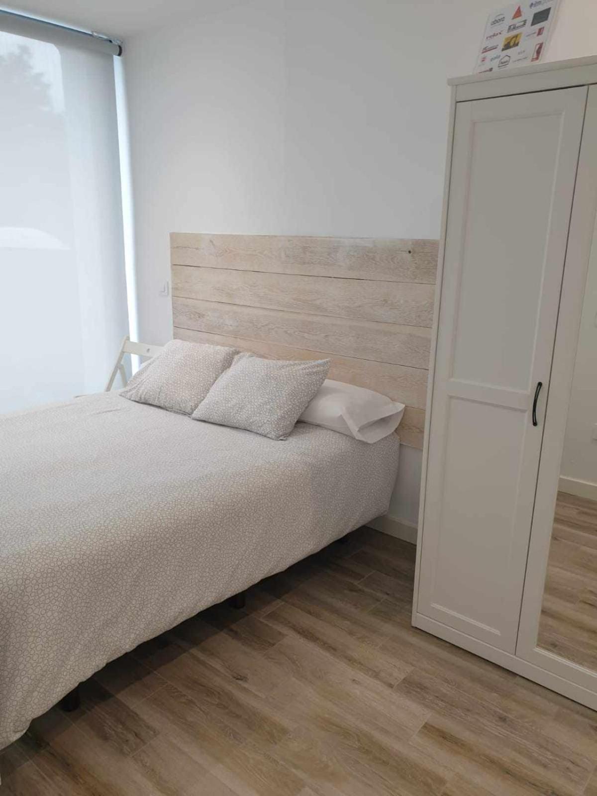 Apartamentos turísticos el balcón de llavandes Colombres Habitación foto